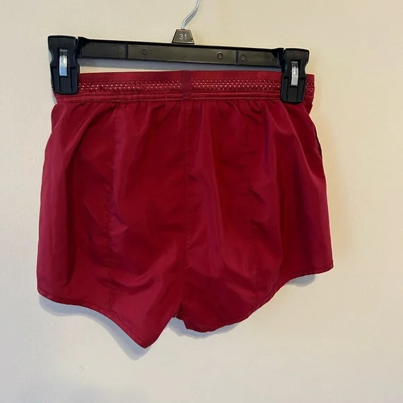 Nike running shorts - Picture 3 of 4
